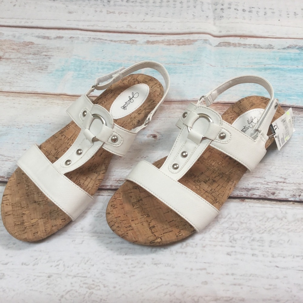 Jaclyn Smith Summer White Women’s Sandals NWT